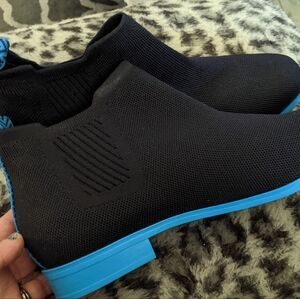 VIVAIA Square Toe Water Repellant Ankle Boots Size 10.5